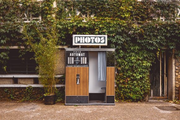 Type of Photo Booths and Props to Use With